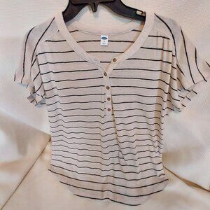 OLD NAVY HELNLEY STYLE TOP
